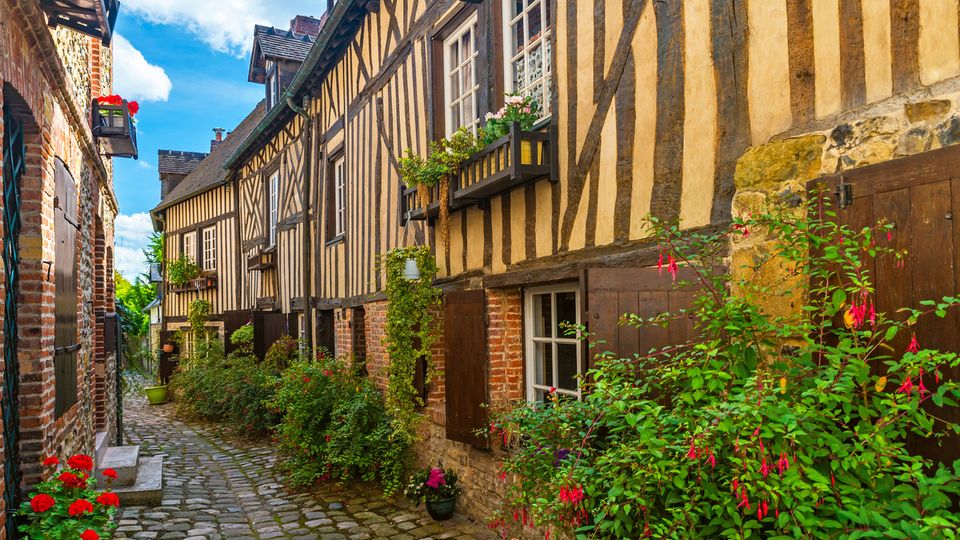 Historische Gasse in Honfleur Frankreich