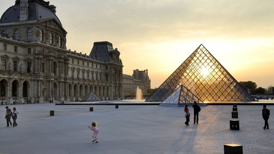 Louvre_Napoleonhof
