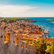 Blick auf Hvar und die Pakleni-Inseln ©Zedspider, AdobeStock Blick auf Hvar und die Pakleni-Inseln