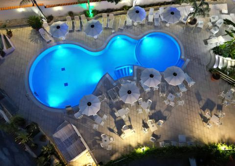 La Praia, Zambrone, Pool