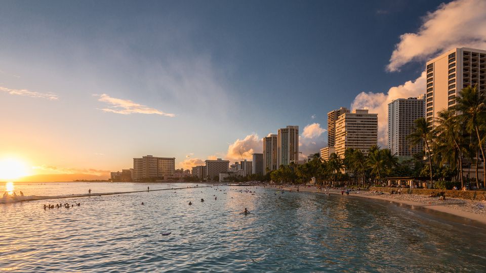 Waikiki Strand, Oahu, Hawaii