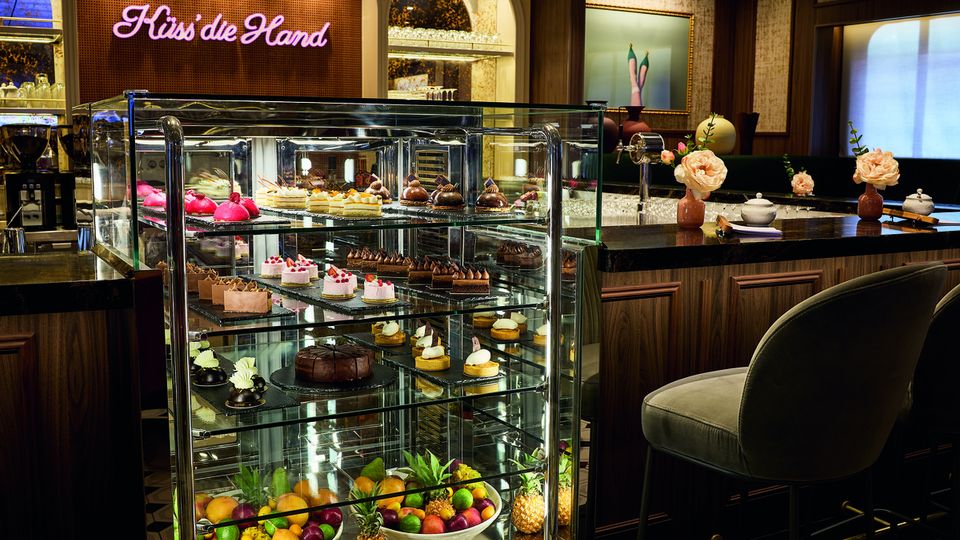 Mein Schiff 7, Café Central