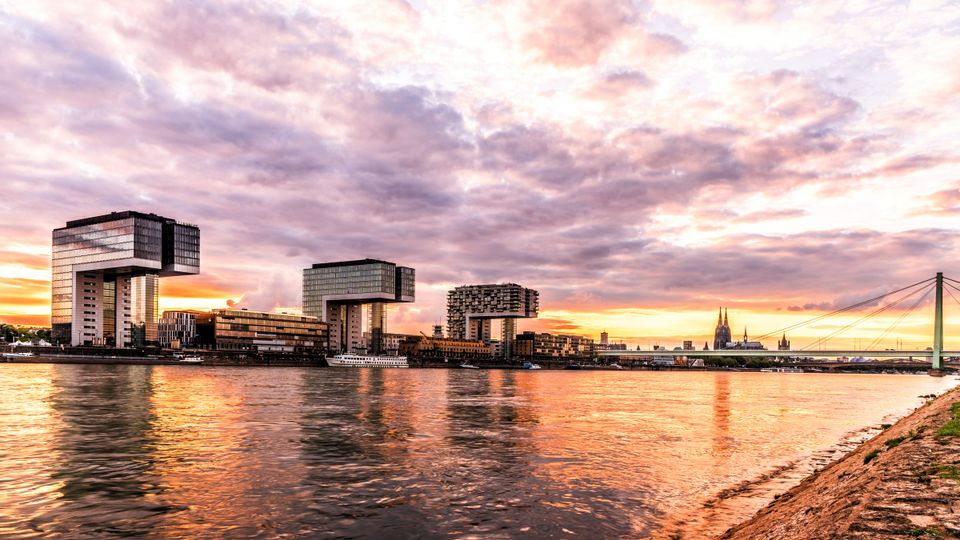 Skyline Köln und Kranhäuser