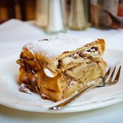 Apfelstrudel