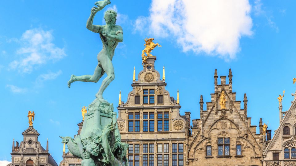 Antwerpen - Hausgiebel am Markt
