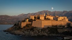 Korsika, Calvi