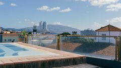 Dachterrasse mit Pool, Hotel Talisman in Ponta Delgada