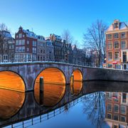 Morgensonne im winterlichen Amsterdam