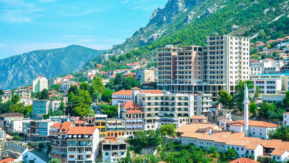 Ausblick von Festung Kruja auf Stadt