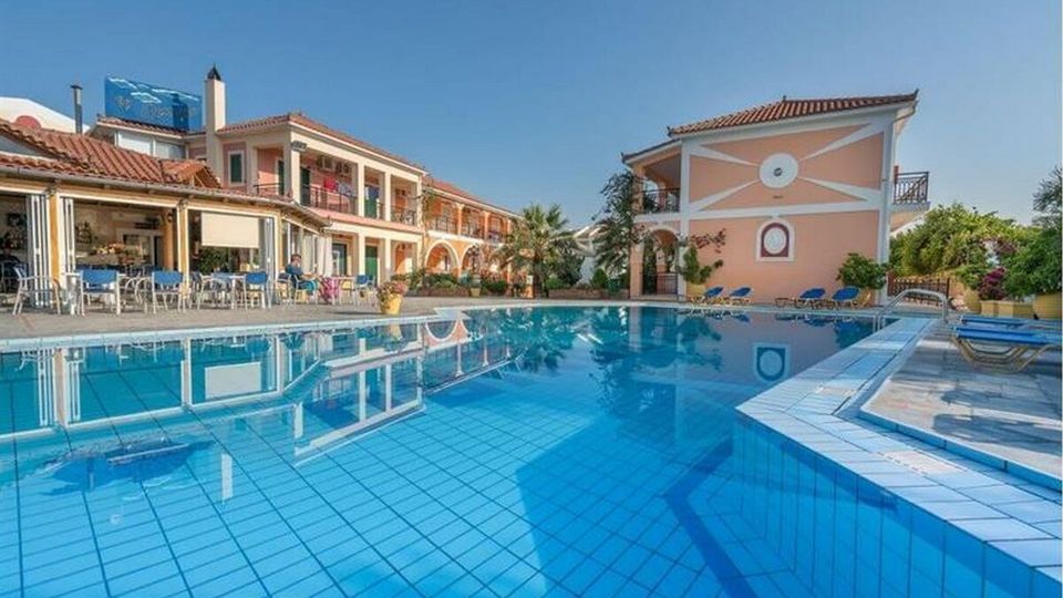 To Oniro - The Dream Studios, Pool