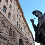 Statue von Sherlock Holmes, Marylebone Road und Baker Street, London ©John Wreford, AdobeStock Statue von Sherlock Holmes, Marylebone Road und Baker Street, London