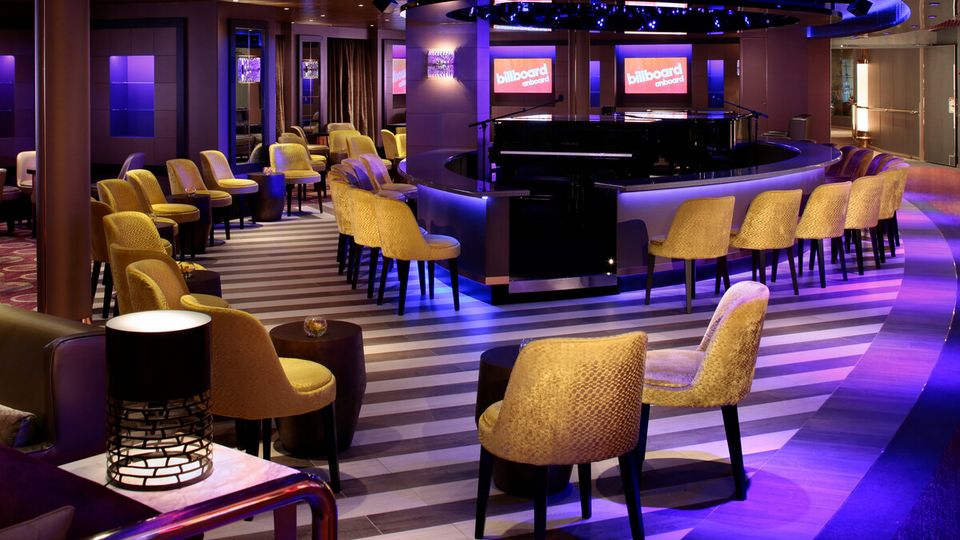 Westerdam, Bar