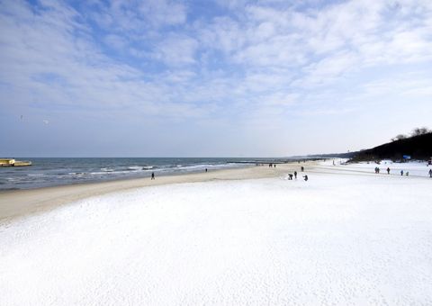Kolberg, Strand im Winter (1) c