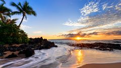 Sonnenuntergang am Secret Beach von Makena in Wailea