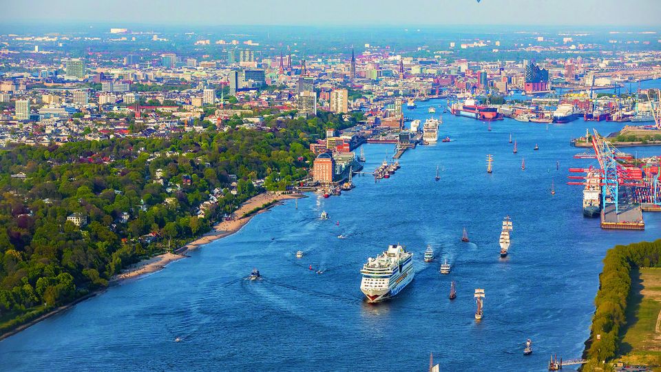 Hafengeburtstag Hamburg Auslaufparade