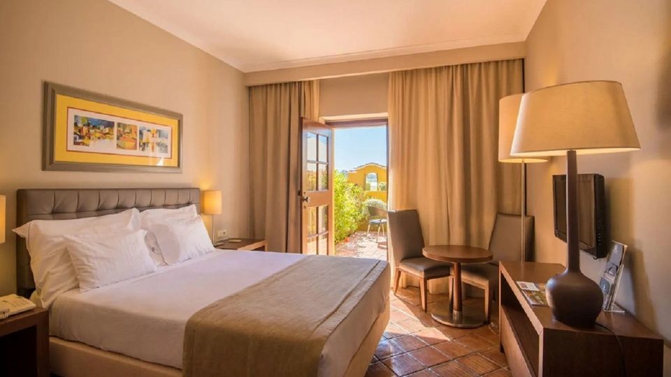 Zimmerbeispiel Hotel Vila Galé Albacora