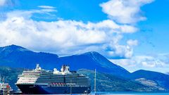 MS Oosterdam in Ushuaia, Argentina