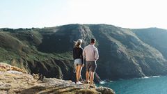 Küste mit Paar ©Visit Jersey Trade & Media Küste mit Paar